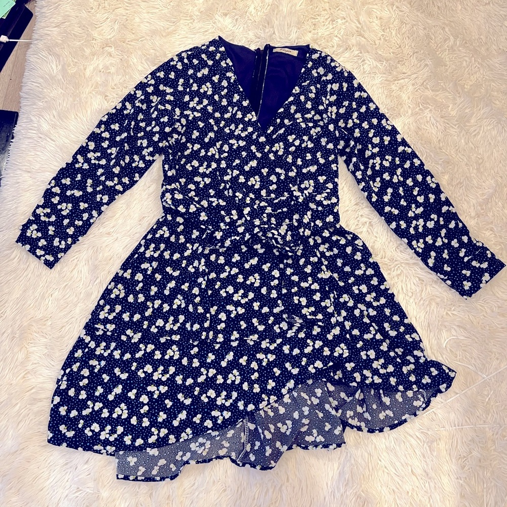 Clothes - Picture 1 of 1